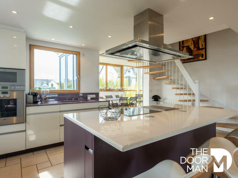 Maison - 310 m² - 12 pièces