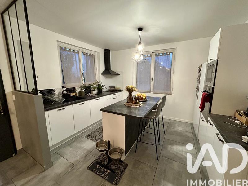 Maison - 83 m² - 5 pièces