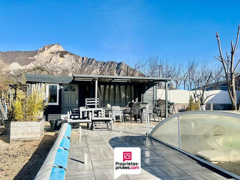 Maison - 175 m² - 5 pièces