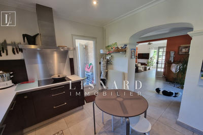 Maison - 105 m² - 4 pièces