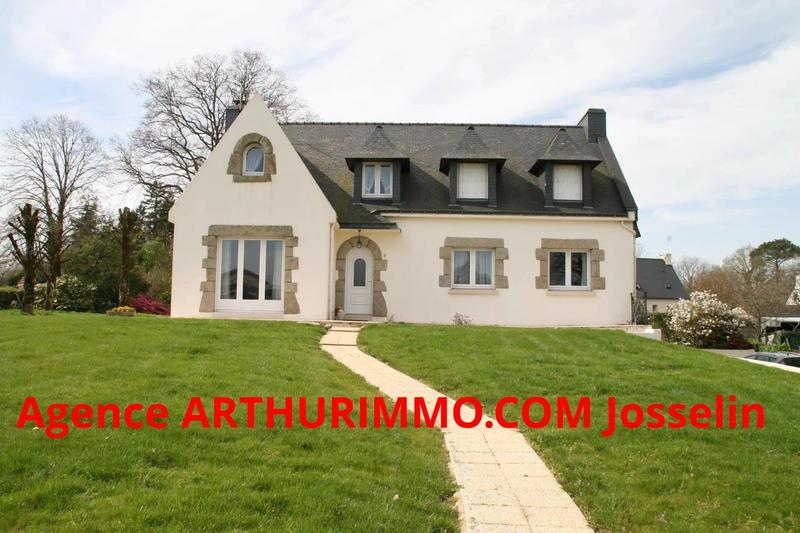 Maison - 170 m² - 9 pièces