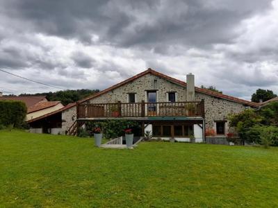 Maison de village - 232 m² - 8 pièces