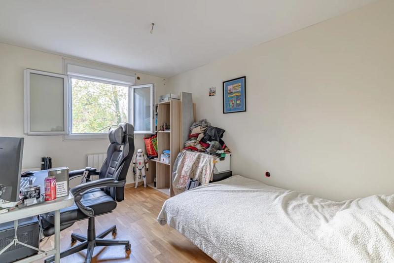 Maison - 95 m² - 5 pièces