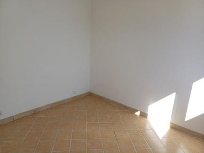 Appartement - 15 m² - 2 pièces