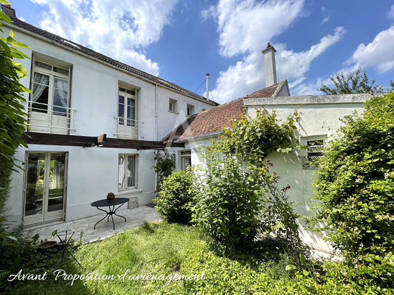 Maison - 140 m² - 5 pièces