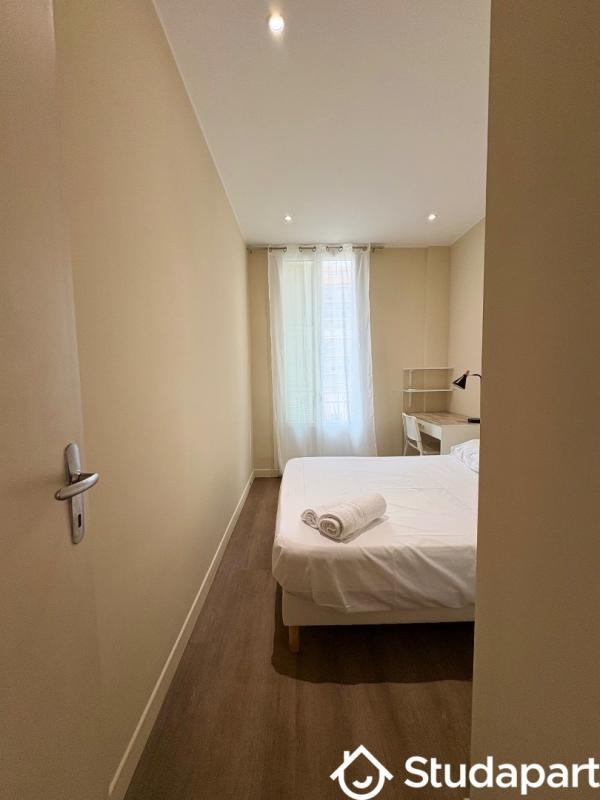 Chambre - 11 m² - 1 pièce