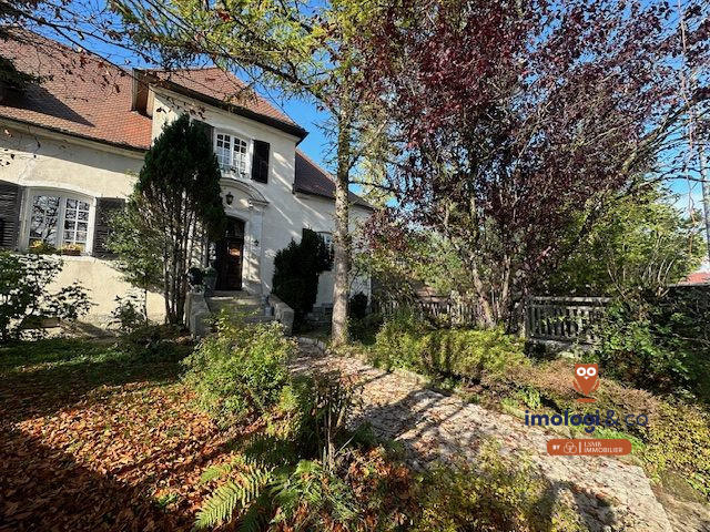 Maison ancienne - 196 m² - 7 pièces