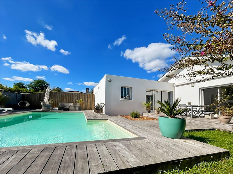 Maison - 139 m² - 6 pièces