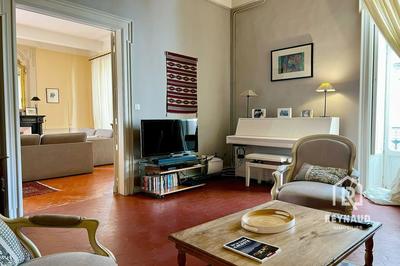 Maison - 380 m² - 10 pièces