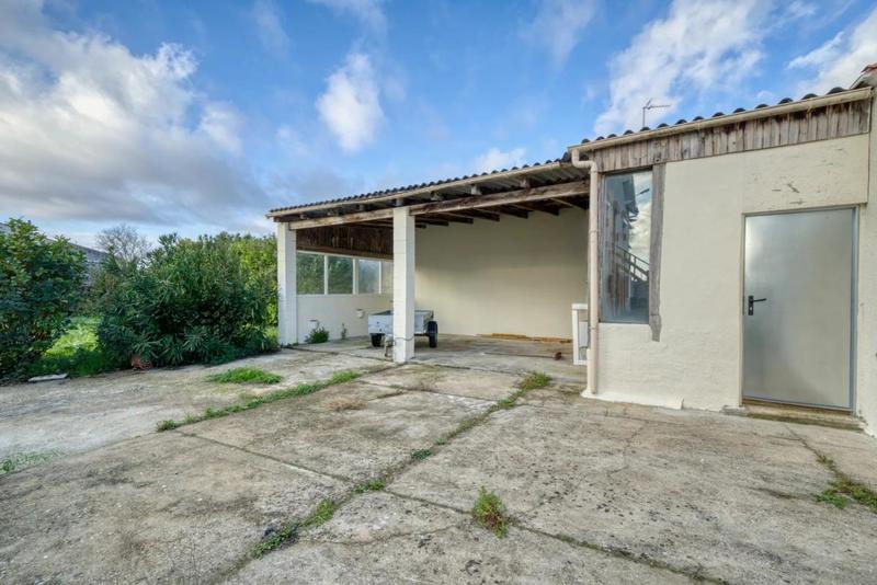 Château - 100 m² - 4 pièces