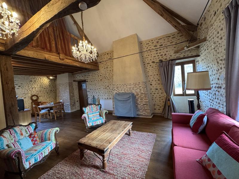 Maison ancienne - 450 m² - 12 pièces