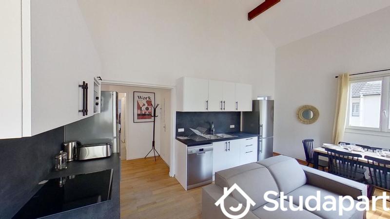 Chambre - 11 m² - 1 pièce