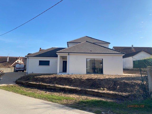 Maison - 141 m² - 6 pièces