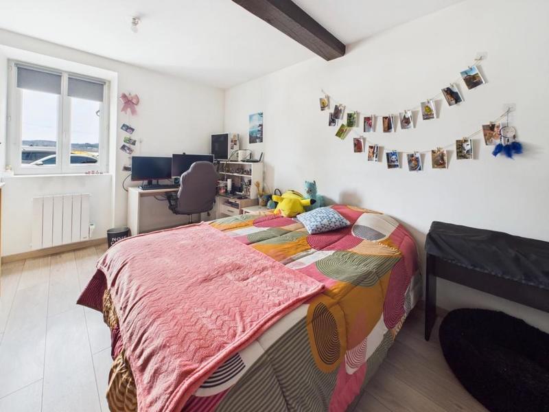 Maison - 105 m² - 4 pièces