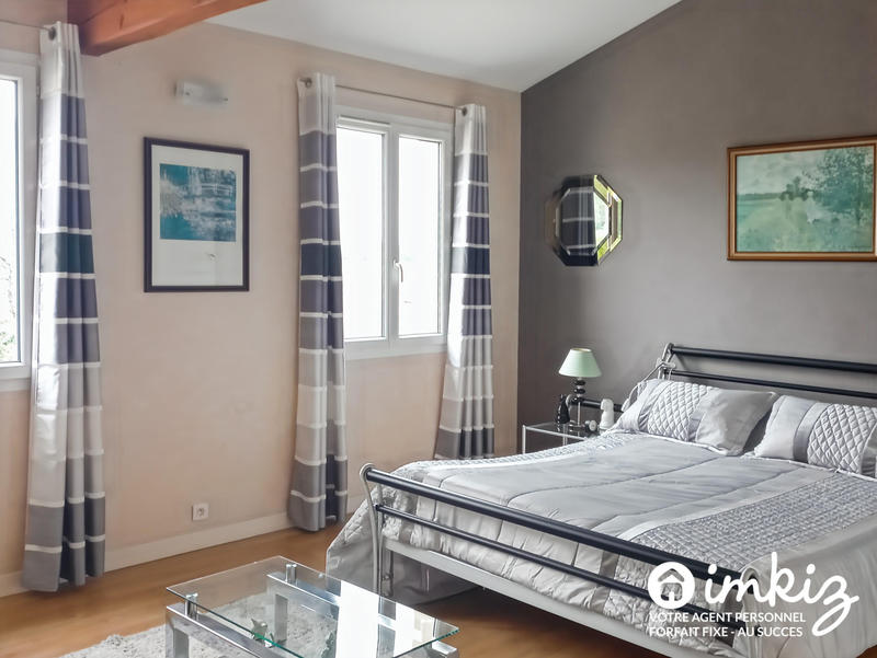 Maison - 182 m² - 6 pièces