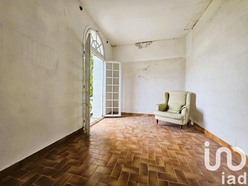 Maison - 240 m² - 10 pièces