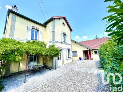 Maison - 189 m² - 9 pièces