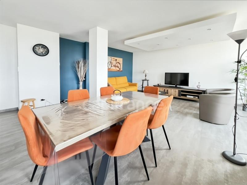 Appartement - 90 m² - 3 pièces