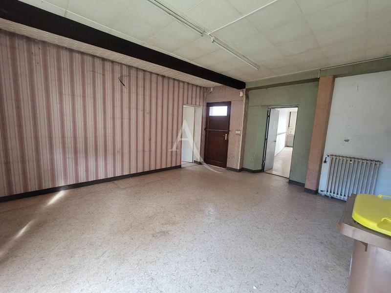 Local commercial - 148 m² - 3 pièces