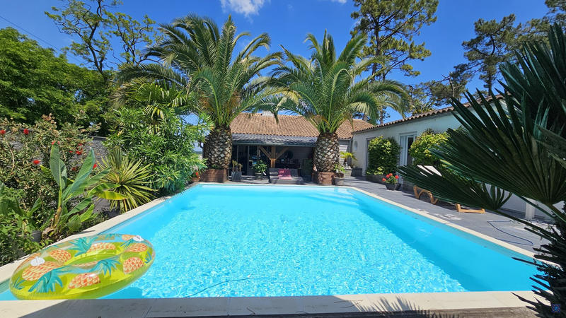 Villa - 211 m² - 7 pièces