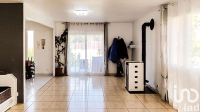 Maison - 121 m² - 8 pièces