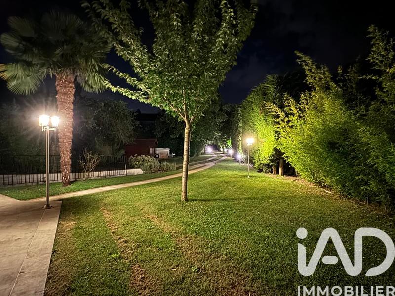 Maison de maîtres - 317 m² - 9 pièces