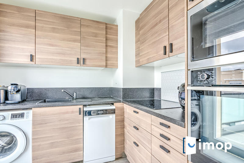 Appartement - 77 m² - 4 pièces