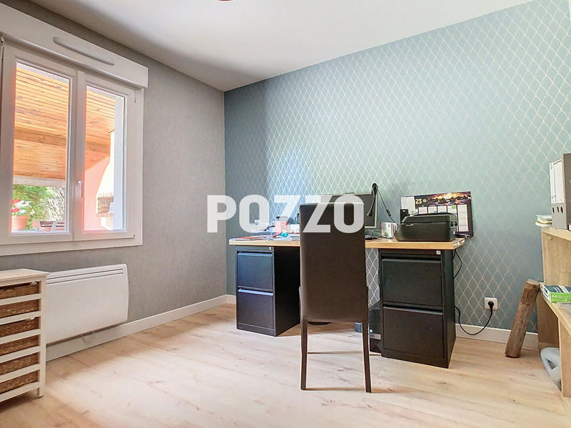 Maison - 170 m² - 8 pièces