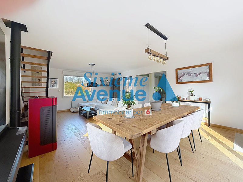Maison - 152 m² - 6 pièces