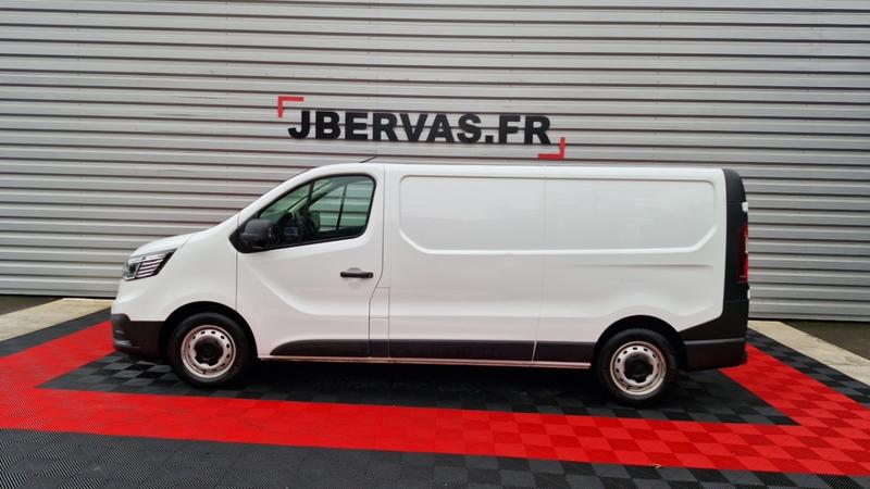 Renault Trafic Fourgon l2h1 3000 kg blue dci 130 grand confort