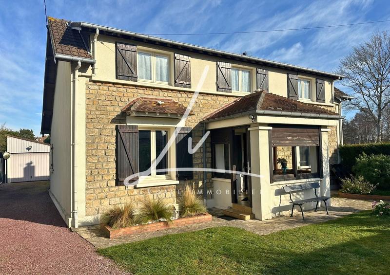 Maison - 141 m² - 6 pièces