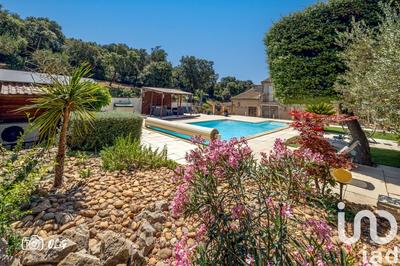 Maison - 162 m² - 5 pièces