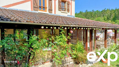 Maison traditionnelle - 88 m² - 4 pièces