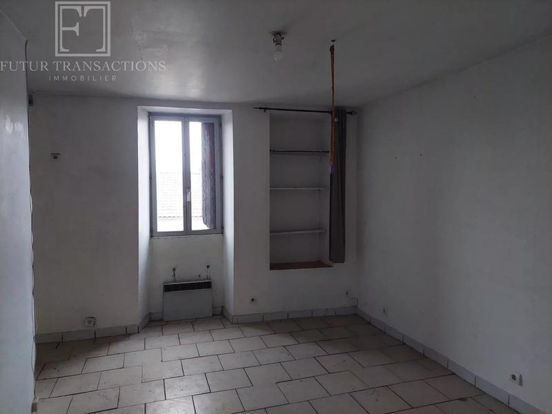 Immeuble - 130 m² - 8 pièces