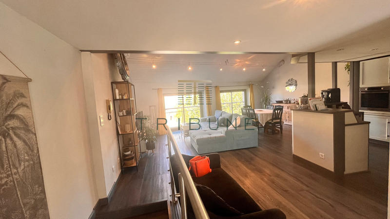 Appartement - 105 m² - 3 pièces