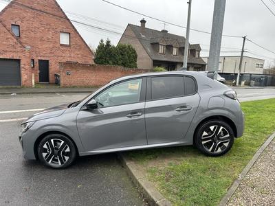 Peugeot 208 Allure Hybrid 110 e-Dcs6