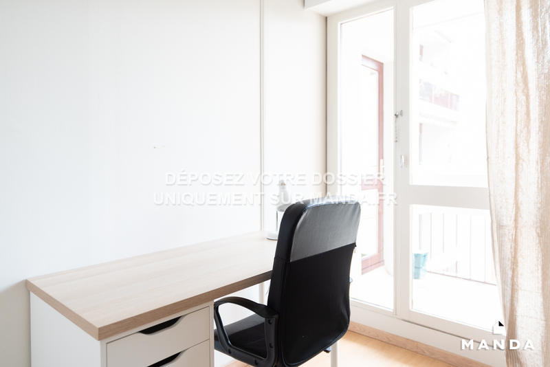 Chambre - 10 m² - 5 pièces