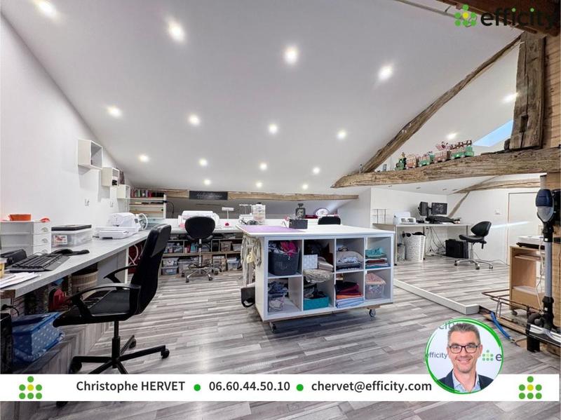 Maison - 272 m² - 7 pièces