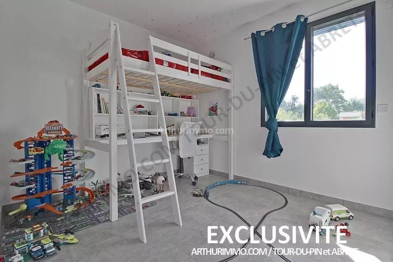 Maison - 99 m² - 4 pièces