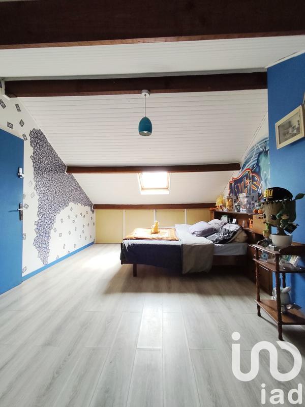 Maison - 237 m² - 10 pièces