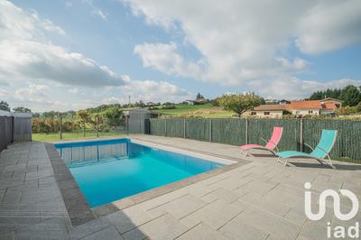 Maison - 190 m² - 6 pièces