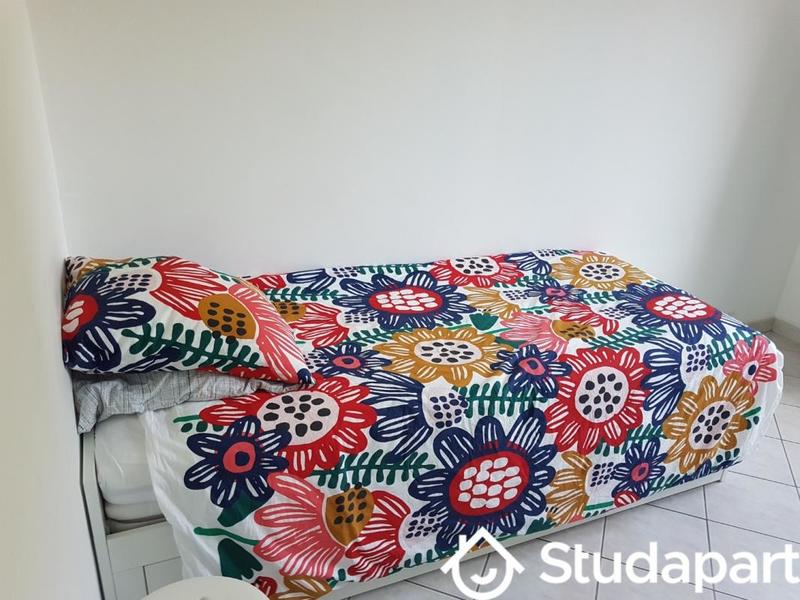 Chambre - 11 m² - 1 pièce