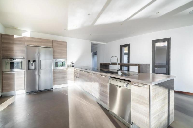 Maison d'architecte - 440 m² - 9 pièces