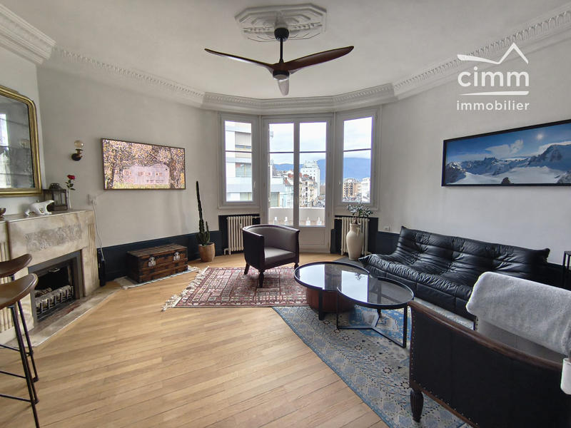 Appartement - 72 m² - 2 pièces