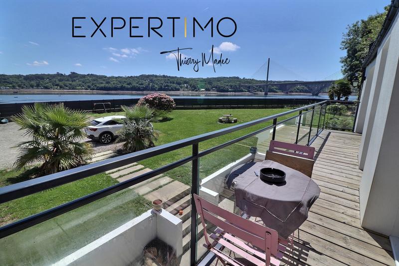 Maison - 280 m² - 9 pièces