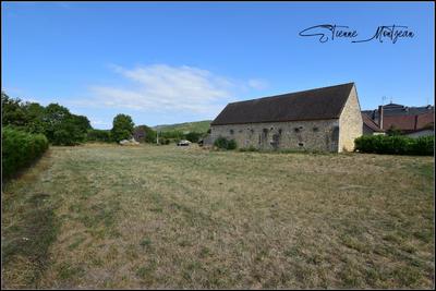 Maison - 140 m² - 1 pièce