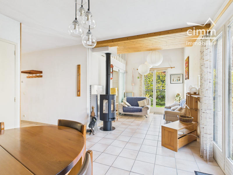 Maison - 110 m² - 4 pièces