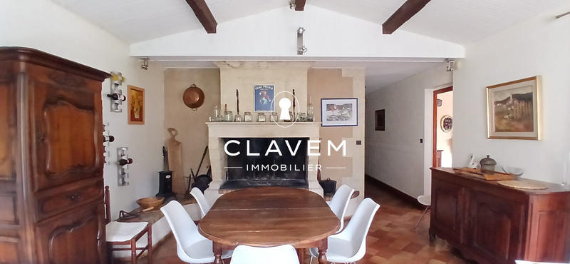 Maison - 320 m² - 12 pièces