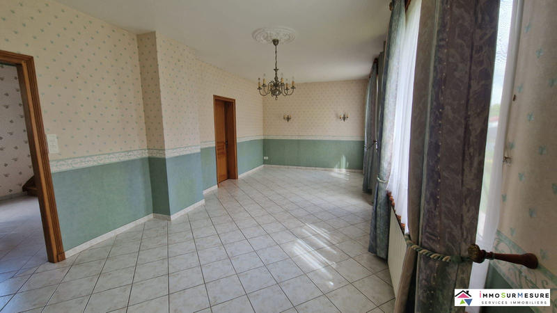 Maison - 156 m² - 8 pièces