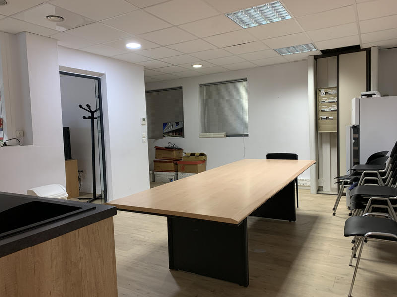 Bureau - 124 m²